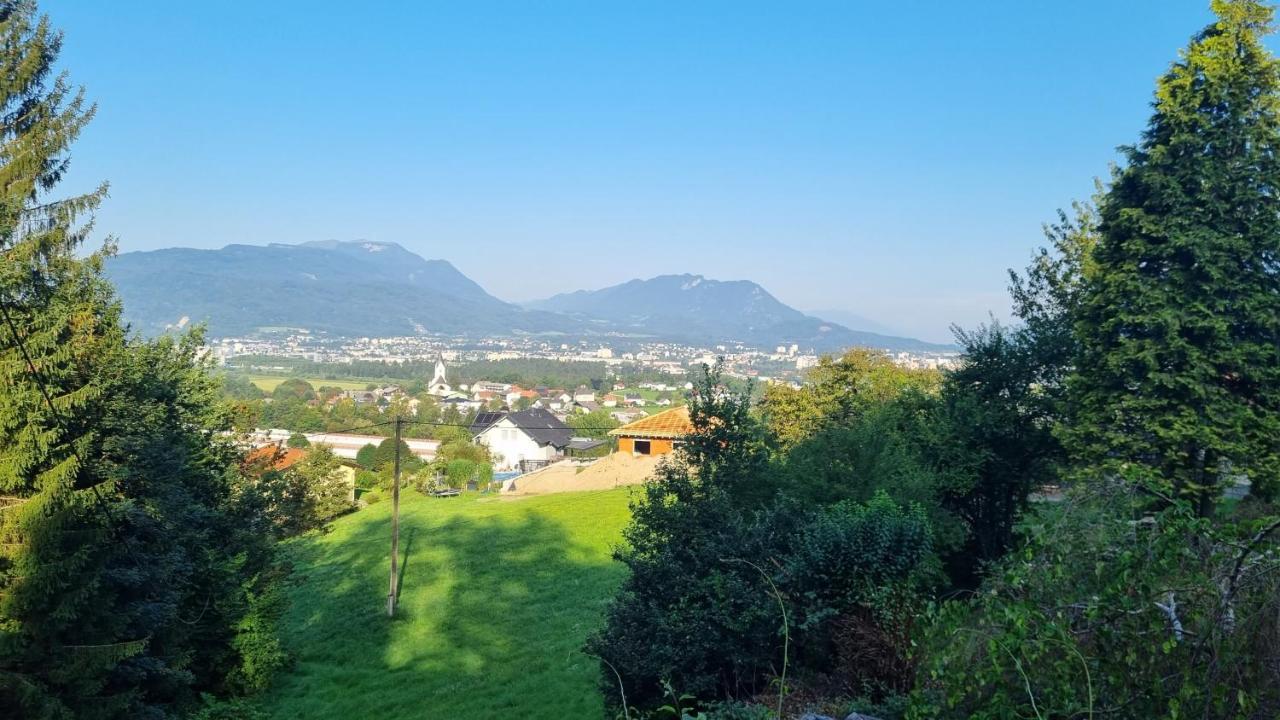 Fridas Place - Der Blick Ueber Ganz Villach - 160 M2 Ferienoase - Ganzes Haus Bis Zu 8 Personen المظهر الخارجي الصورة